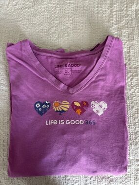 Life Is Good Purplish Pink Crusher Long Sleeve V-Neck Tee - XL - Heart Graphics